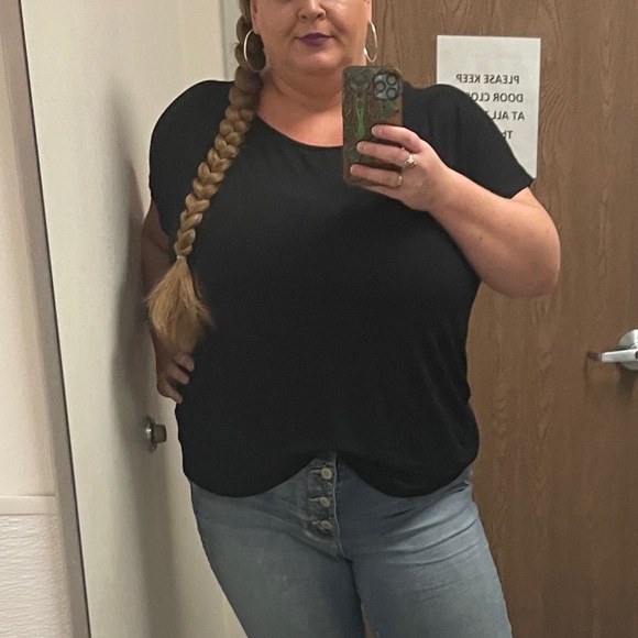 Meet your Posher, Danielle - Picture 14 of 16